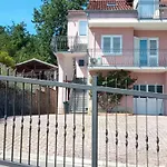 Luka Apartment Veprinac
