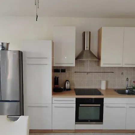 Luka Apartment *