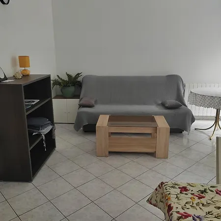 Luka Apartment