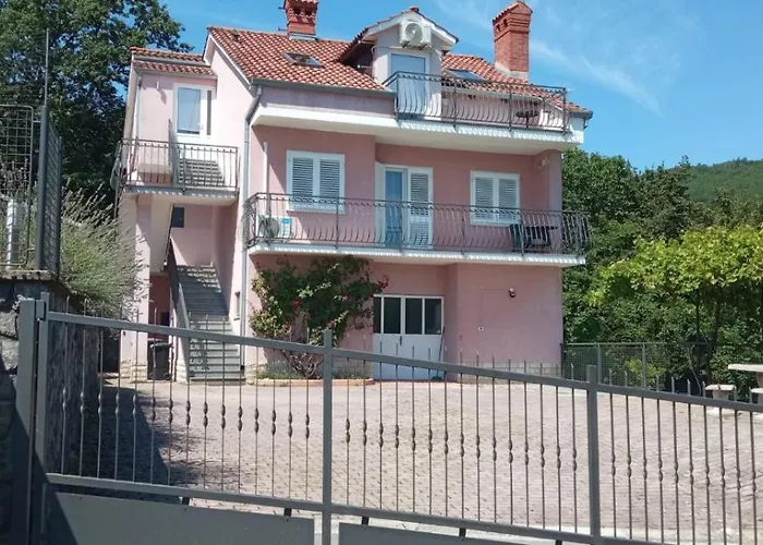 Apartment Luka Veprinac